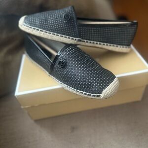 Kendrick Slip On  black size 7.5 new in the box